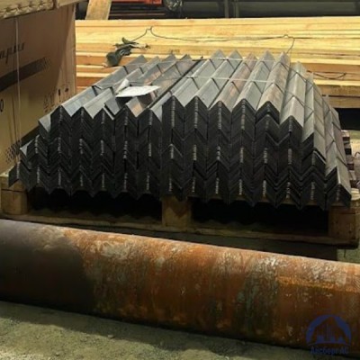 Уголок стальной равнополочный 125х125х12 мм С235 ГОСТ 8509-93 купить в Орёл